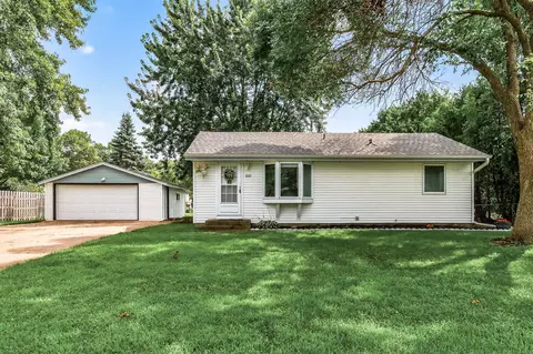 660 110th Ave NE, Blaine, MN 55434
