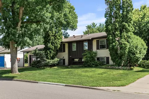 8108 Hemingway Ave S, Cottage Grove, MN 55016