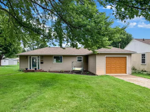 2717 Oak Ave, Slayton, MN 56172