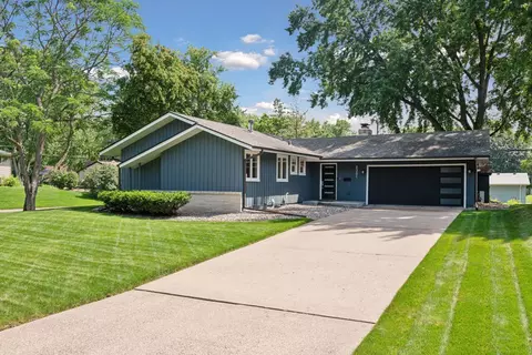 8301 33rd Ave N, Crystal, MN 55427