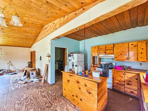 Kitchen - 6909 Cuyuna Ave, Brainerd, MN 56401 photo 2 of 2
