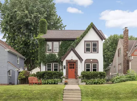 1712 Scheffer Ave, Saint Paul, MN 55116