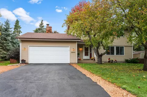 5800 Scenic Heights Dr, Minnetonka, MN 55345