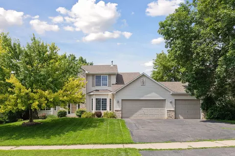 2394 Manuela Dr, Chaska, MN 55318