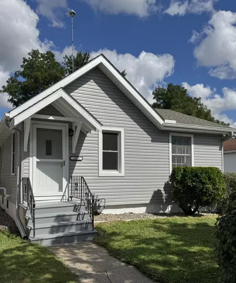 1071 Otto Ave, Saint Paul, MN 55116