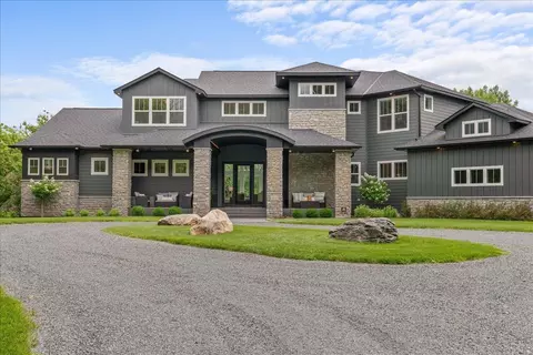 9533 Otchipwe Ave N, Stillwater, MN 55082