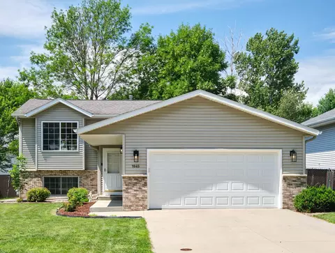 1845 3rd Ave SW, Rochester, MN 55902