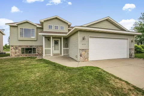 6645 Black Spruce St, Saint Cloud, MN 56303
