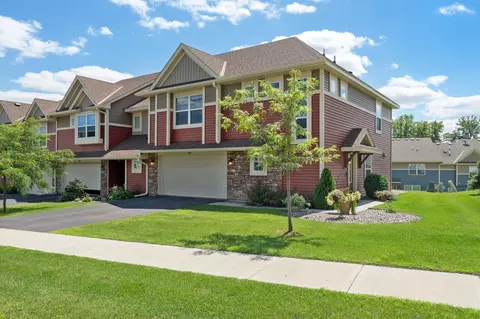 5891 Royalton Rd NE, Prior Lake, MN 55372
