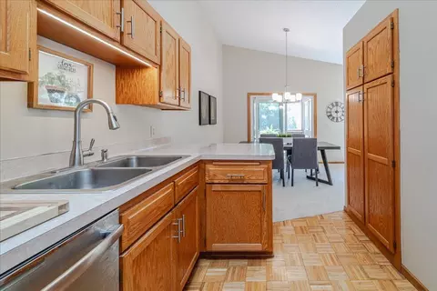 Kitchen - 1536 Clemson Dr #B, Eagan, MN 55122 photo 3 of 4