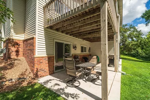 Exterior - 1536 Clemson Dr #B, Eagan, MN 55122 photo 17 of 20