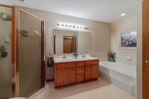 Bath - 1536 Clemson Dr #B, Eagan, MN 55122 photo 1 of 2