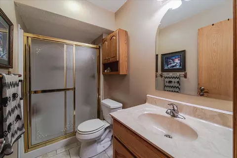 Bath - 1536 Clemson Dr #B, Eagan, MN 55122 photo 2 of 2