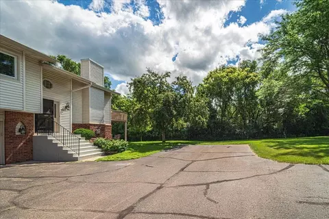 Exterior - 1536 Clemson Dr #B, Eagan, MN 55122 photo 8 of 20