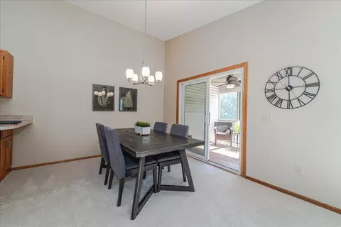 Dining - 1536 Clemson Dr #B, Eagan, MN 55122 photo 1 of 2