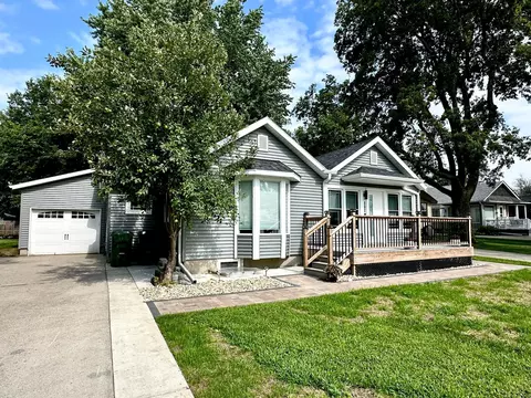 710 W Lake Ave, Worthington, MN 56187