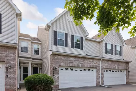 15273 Florist Cir #21, Apple Valley, MN 55124