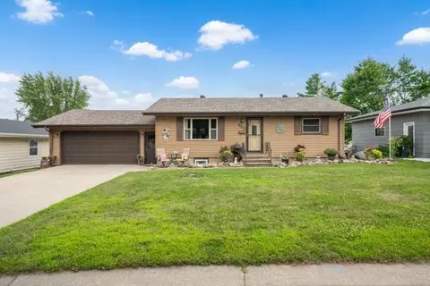 602 5th Ave NE, Stewartville, MN 55976