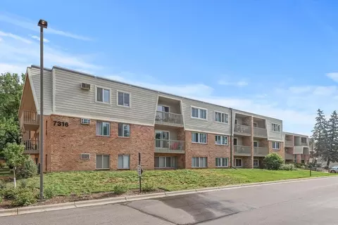 7316 W 22nd St #202, Saint Louis Park, MN 55426