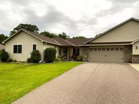 1620 Dale St, Saint Joseph, MN 56374