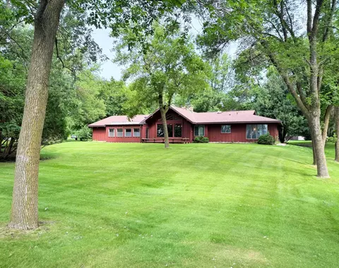 1407 Westwood Ct NW, Willmar, MN 56201