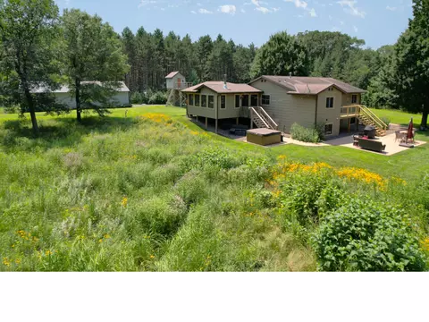 4748 Athens Trl, North Branch, MN 55056