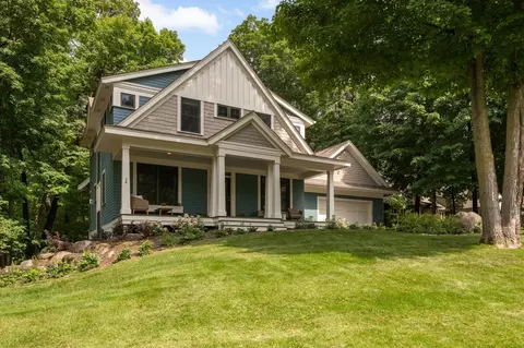 2645 N Saunders Lake Dr, Minnetrista, MN 55364