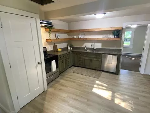 Kitchen - 1311 M St NE, Brainerd, MN 56401 photo 1 of 3