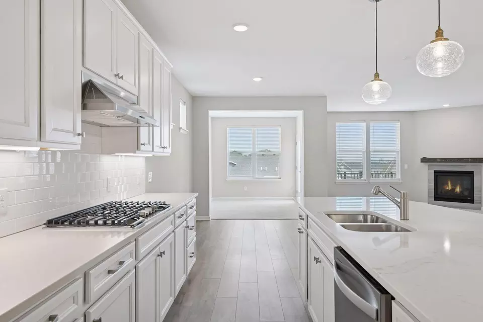 Kitchen - 1095 Moers Dr, Chaska, MN 55318 photo 9 of 11