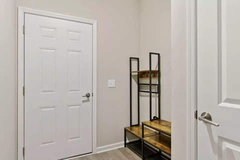 Entry Way - 1095 Moers Dr, Chaska, MN 55318 photo 2 of 2