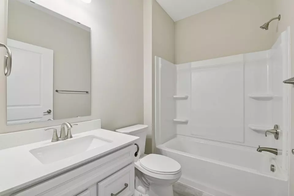 Bath - 1095 Moers Dr, Chaska, MN 55318 photo 1 of 5