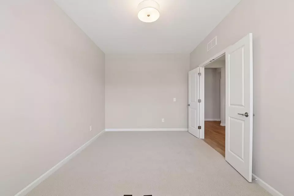 Bedroom - 1095 Moers Dr, Chaska, MN 55318 photo 3 of 8