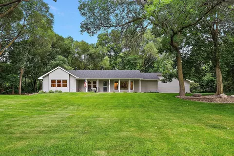 7137 Willow Ln, Brooklyn Center, MN 55430