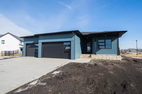 418 Reese Way, Mapleton, ND 58059 photo 2