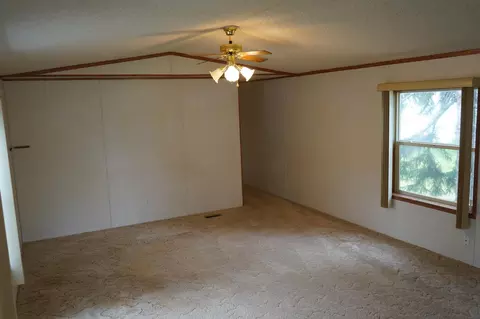 Living - 47 Coban Dr, Duluth, MN 55808 photo 2 of 2