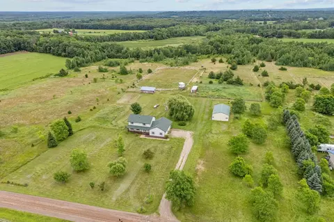41161 Poor Farm Rd, North Branch, MN 55056