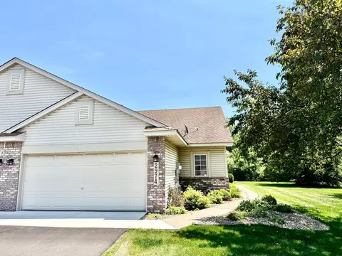 2974 David Cir, Little Canada, MN 55117