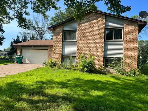 3349 74th Cir N, Brooklyn Park, MN 55443