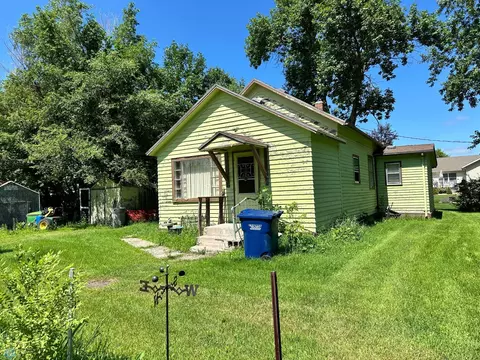 505 1st Ave N, Leonard, ND 58052