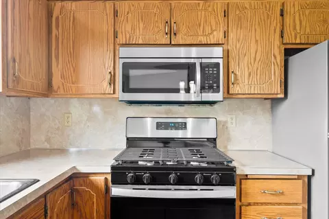 Kitchen - 11343 Edgewood Ave N, Champlin, MN 55316 photo 3 of 7