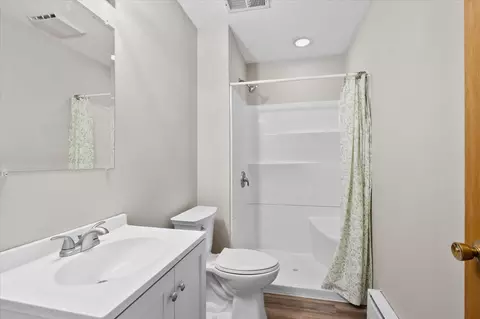 Bath - 11343 Edgewood Ave N, Champlin, MN 55316 photo 3 of 3