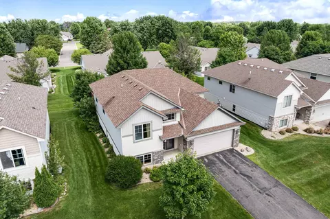 21402 Hytrail Cir, Lakeville, MN 55044