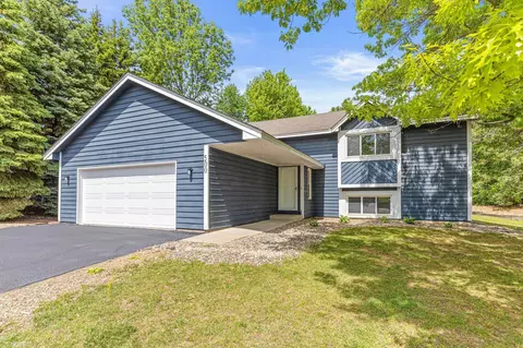 500 Ridge Ln, Chaska, MN 55318