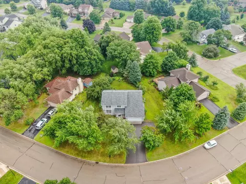 1130 Sunset Bay, Woodbury, MN 55125