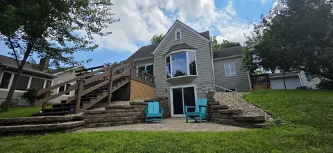 1511 Oakwood Dr, Albert Lea, MN 56007