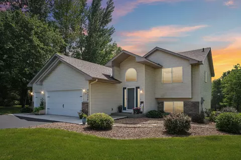 26056 103rd St NW, Zimmerman, MN 55398