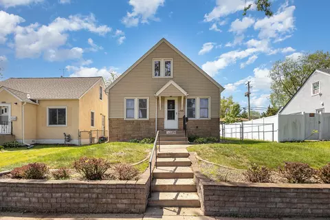 2028 3rd St E, Saint Paul, MN 55119