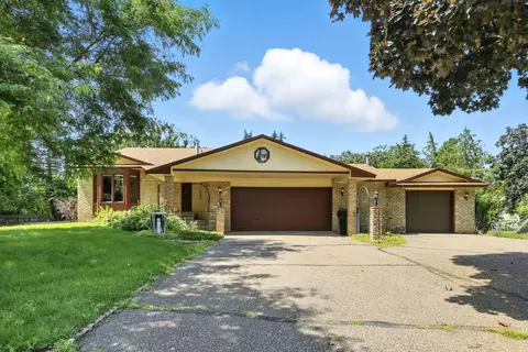 11509 Welcome Cir N, Champlin, MN 55316
