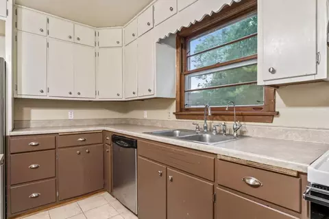 Kitchen - 225 4th Ave SW, Faribault, MN 55021 photo 3 of 3