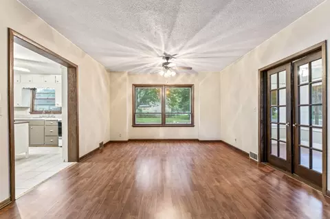 Living - 225 4th Ave SW, Faribault, MN 55021 photo 2 of 3